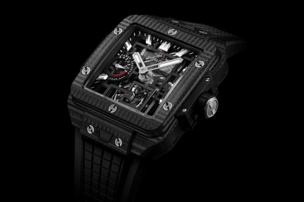 Часы Hublot Square Bang Tourbillon: инновационный дизайн и 4-дневный запас хода