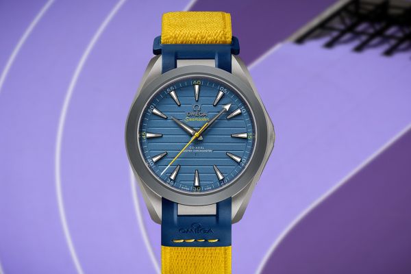 Omega представляет новые титановые часы Seamaster Aqua Terra 150m Ultra Light, которые носит на запястье олимпийский чемпион Мондо Дюплантис.
