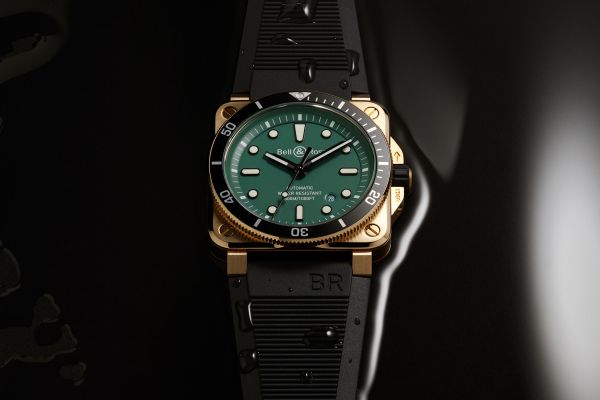 Встречайте новинку: Bell  Ross BR 03-92 Diver в черно-зеленом исполнении