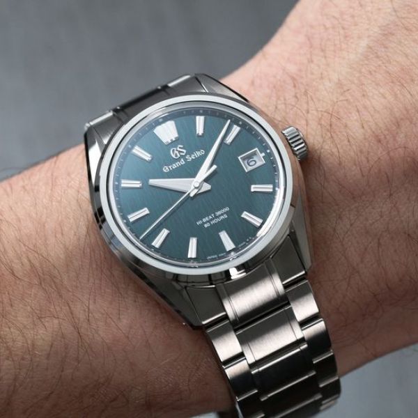Новые часы Grand Seiko Green Birch SLGH011