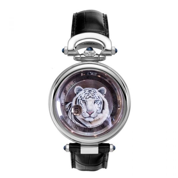 Jumping hours Siberian Tiger