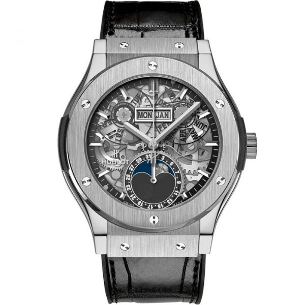 Classic Fusion 42 mm Aerofusion Moonphase Titanium