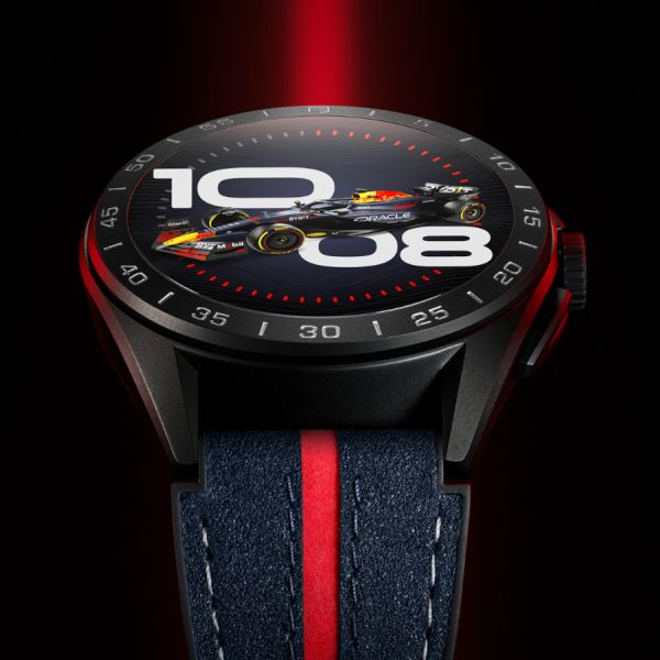 Новый релиз: TAG Heuer Connected Calibre E4 45MM X Oracle Red Bull Racing Edition
