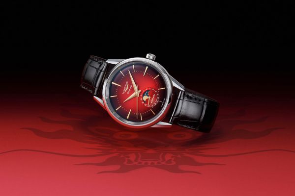 Флагманская модель Longines Heritage Фаза Луны Год Дракона